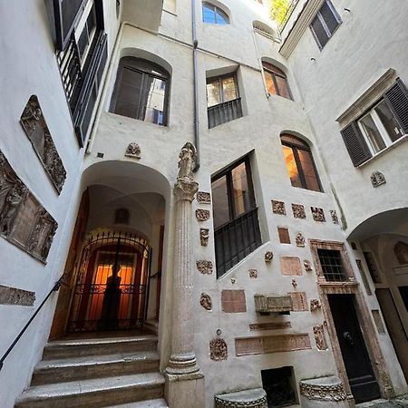 Rome Center, Luxury & History In Via Monserrato Екстериор снимка